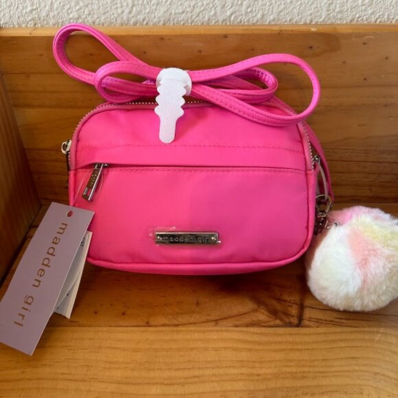 NWT Madden Girl Mini Tote & Keychain Set - Boutique Style & Viral! --- - Picture 4 of 6